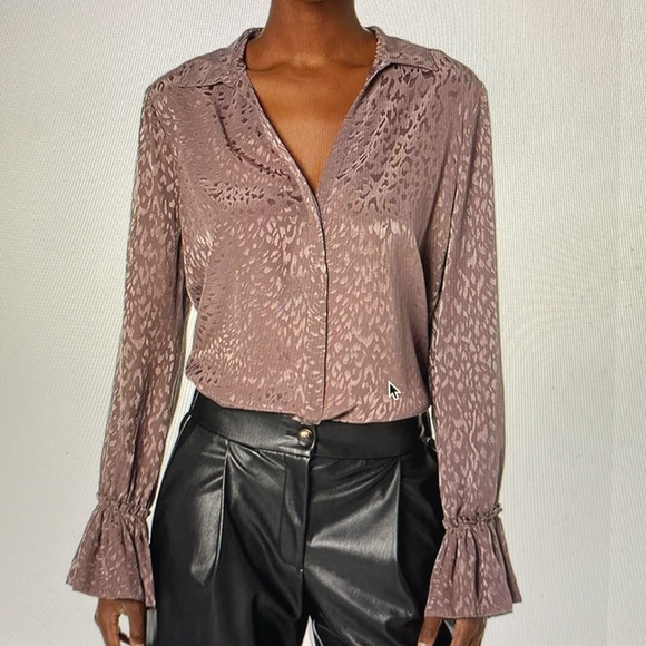 Paige 100% silk blouse - Picture 9 of 9